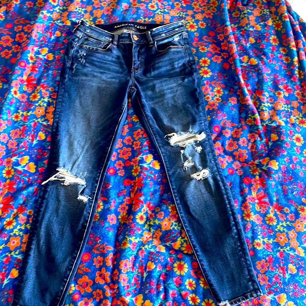 American Eagle Super Stretch. Size 8 Regular